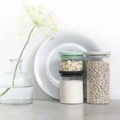 Brabantia Voorraadpotten - Stapelbaar - 0,3 0,6 & 1,1 L - Glas 14 Brabantia Voorraadpotten - Stapelbaar - 0,3 0,6 & 1,1 L - Glas -Lesser & Pavey-winkel 550x343 1