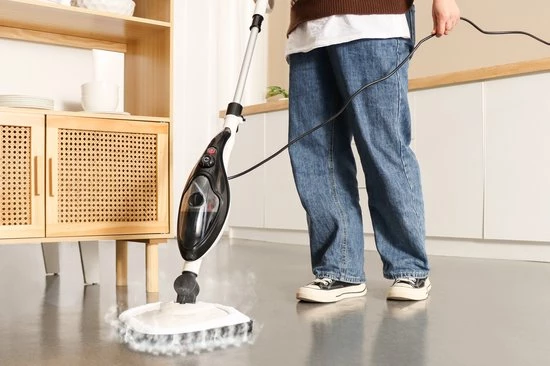 Swiss Pro+ Stoomreiniger 10 In 1 Handstomer - Met Opzetstukken Voor Alle Vloeren, Bank, Badkamer En Tapijt - Zwart 6 Swiss Pro+ Stoomreiniger 10 In 1 Handstomer - Met Opzetstukken Voor Alle Vloeren, Bank, Badkamer En Tapijt - Zwart - Afbeelding 4