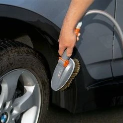 GARDENA Cleansystem Handwasborstel - Reinigen Tuinmeubels - Garagedeuren - Auto's -Lesser & Pavey-winkel 550x366 61
