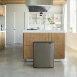 Brabantia Bo Touch Bin Prullenbak - 60 L - Platinum 34 Brabantia Bo Touch Bin Prullenbak - 60 L - Platinum -Lesser & Pavey-winkel 550x366 74