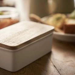 Yamazaki Botervloot Tosca Wit -Lesser & Pavey-winkel 550x415 4