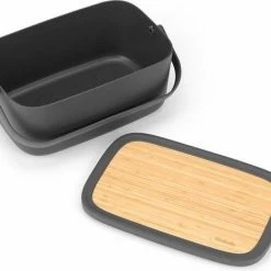 Brabantia Nic Broodtrommel - Met Bamboe Deksel - Dark Grey 30 Brabantia Nic Broodtrommel - Met Bamboe Deksel - Dark Grey -Lesser & Pavey-winkel 550x466 4