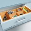DrawerOrganizer Verstelbare Lade Organizer - Voor Bestek/Keuken/Bureau/Make-Up/Accessoires – Uitschuifbare Lade Inzet Verdeler - Opbergbak Doos - Verstelbaar In 5 Of 7 Compartimenten - Duurzaam Bamboe Hout 2 DrawerOrganizer Verstelbare Lade Organizer - Voor Bestek/Keuken/Bureau/Make-Up/Accessoires – Uitschuifbare Lade Inzet Verdeler - Opbergbak Doos - Verstelbaar In 5 Of 7 Compartimenten - Duurzaam Bamboe Hout -Lesser & Pavey-winkel 550x477 1