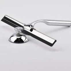 Sworks Douchewisser Inclusief Ophanghaak Met Zuignap - Douchewisser Badkamer - Raamtrekker - Douche Trekker - Raamwisser Douche - Douchetrekker - Douche Wisser - Ramen Schoonmaken - Chrome -Lesser & Pavey-winkel 550x478 2