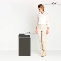 Brabantia Touch Bin Prullenbak - 60 L - Soft Beige 12 Brabantia Touch Bin Prullenbak - 60 L - Soft Beige -Lesser & Pavey-winkel 550x484