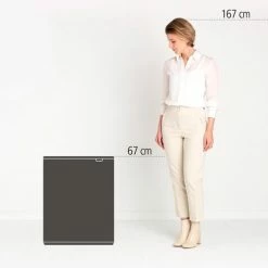 Brabantia Bo Touch Bin Prullenbak - 60 L - Platinum 24 Brabantia Bo Touch Bin Prullenbak - 60 L - Platinum -Lesser & Pavey-winkel 550x484 9