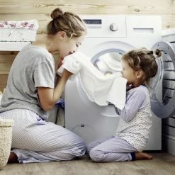 Omo Wit Vloeibaar Wasmiddel - 6 X 20 Wasbeurten - Voordeelverpakking -Lesser & Pavey-winkel 550x550 249