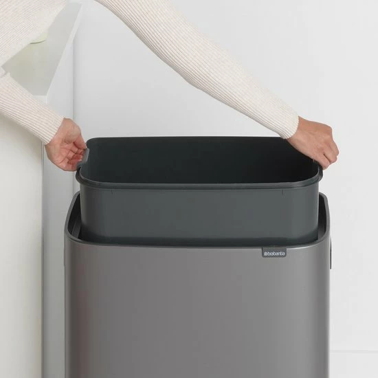 Brabantia Bo Touch Bin Prullenbak - 60 L - Platinum 15 Brabantia Bo Touch Bin Prullenbak - 60 L - Platinum - Afbeelding 13