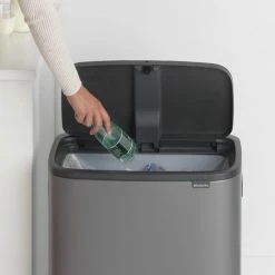 Brabantia Bo Touch Bin Prullenbak - 60 L - Platinum 36 Brabantia Bo Touch Bin Prullenbak - 60 L - Platinum -Lesser & Pavey-winkel 550x550 419