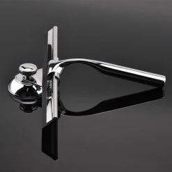 Sworks Douchewisser Inclusief Ophanghaak Met Zuignap - Douchewisser Badkamer - Raamtrekker - Douche Trekker - Raamwisser Douche - Douchetrekker - Douche Wisser - Ramen Schoonmaken - Chrome -Lesser & Pavey-winkel 550x550 478