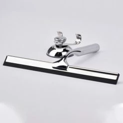 Sworks Douchewisser Inclusief Ophanghaak Met Zuignap - Douchewisser Badkamer - Raamtrekker - Douche Trekker - Raamwisser Douche - Douchetrekker - Douche Wisser - Ramen Schoonmaken - Chrome -Lesser & Pavey-winkel 550x550 479