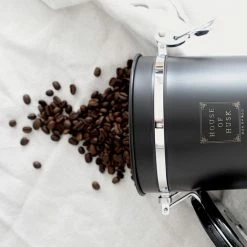 House Of Husk Koffieblik Met CO² Ventilatie - Bewaarblik - Voorraadbussen - Voorraadblik - RVS - Zwart - 1.8 Liter 13 House Of Husk Koffieblik Met CO² Ventilatie - Bewaarblik - Voorraadbussen - Voorraadblik - RVS - Zwart - 1.8 Liter -Lesser & Pavey-winkel 550x550 514