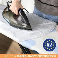 STRIJKPLANKHOES COMFORT – 120x40 CM – Beschikbaar In TWEE MATEN - Gemaakt Van 100% KATOEN En Uitgerust Met UITZONDERLIJK DIKKE MOLTONLAAG – Extra Strijkcomfort - LaundrySpecialist -Lesser & Pavey-winkel 550x550 626