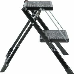 Escalo Huishoudtrap Opstapje Handy Zwart 2 Treden -Lesser & Pavey-winkel 550x558 1