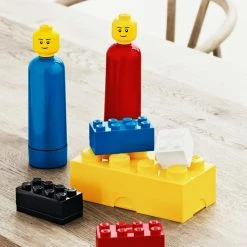 Lunchbox Classic Brick 8, Rood - LEGO 17 Lunchbox Classic Brick 8, Rood - LEGO -Lesser & Pavey-winkel 550x641 1