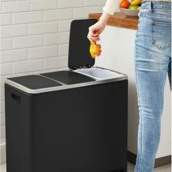 Merkloos Signature Home Prullenbak, Vuilnisbak Voor De Keuken, Afvalscheidingssysteem, 3 X 18 L, Pedaalemmer Met 3 Vakken, Zwart 17 Merkloos Signature Home Prullenbak, Vuilnisbak Voor De Keuken, Afvalscheidingssysteem, 3 X 18 L, Pedaalemmer Met 3 Vakken, Zwart -Lesser & Pavey-winkel 550x683 4